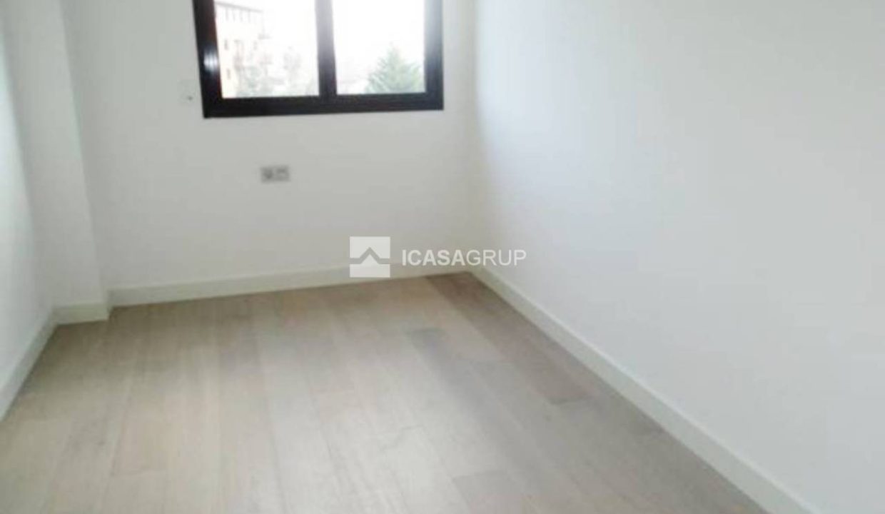 1168_089991_foto_7_496751745_20141112112400