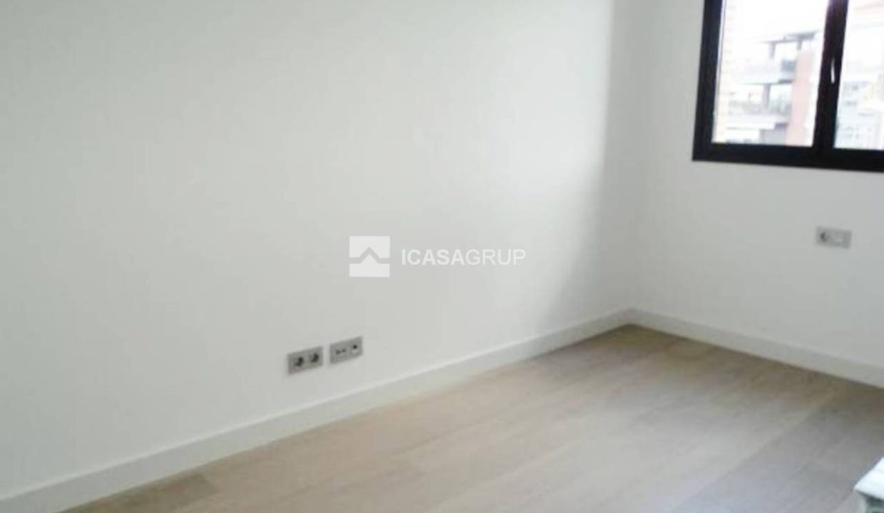 1168_089991_foto_8_496751745_20141112112408