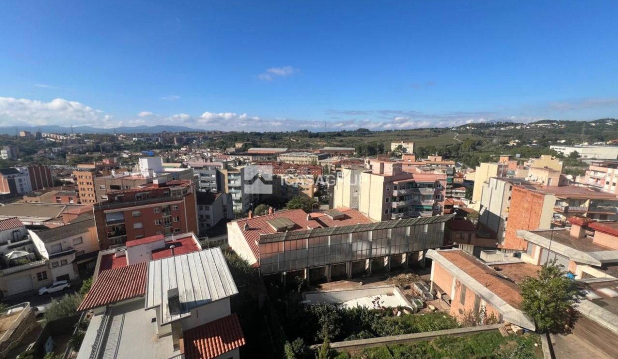 1168_58350113360_18fd644c-5186-4d0a-bf4b-87dc6f9e26fc