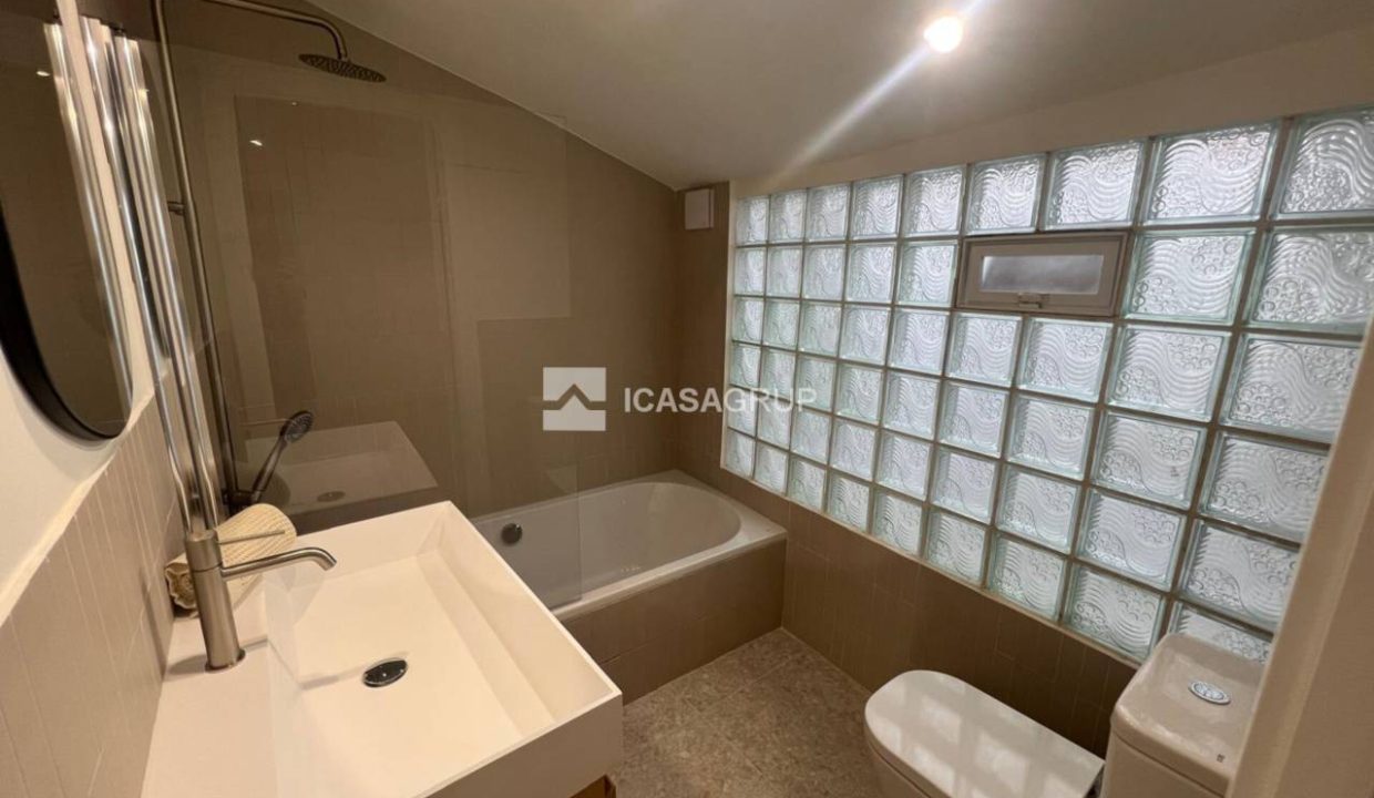 1168_59168538741_bc7c50c7-3b31-4627-a4ad-8e558da2ac83