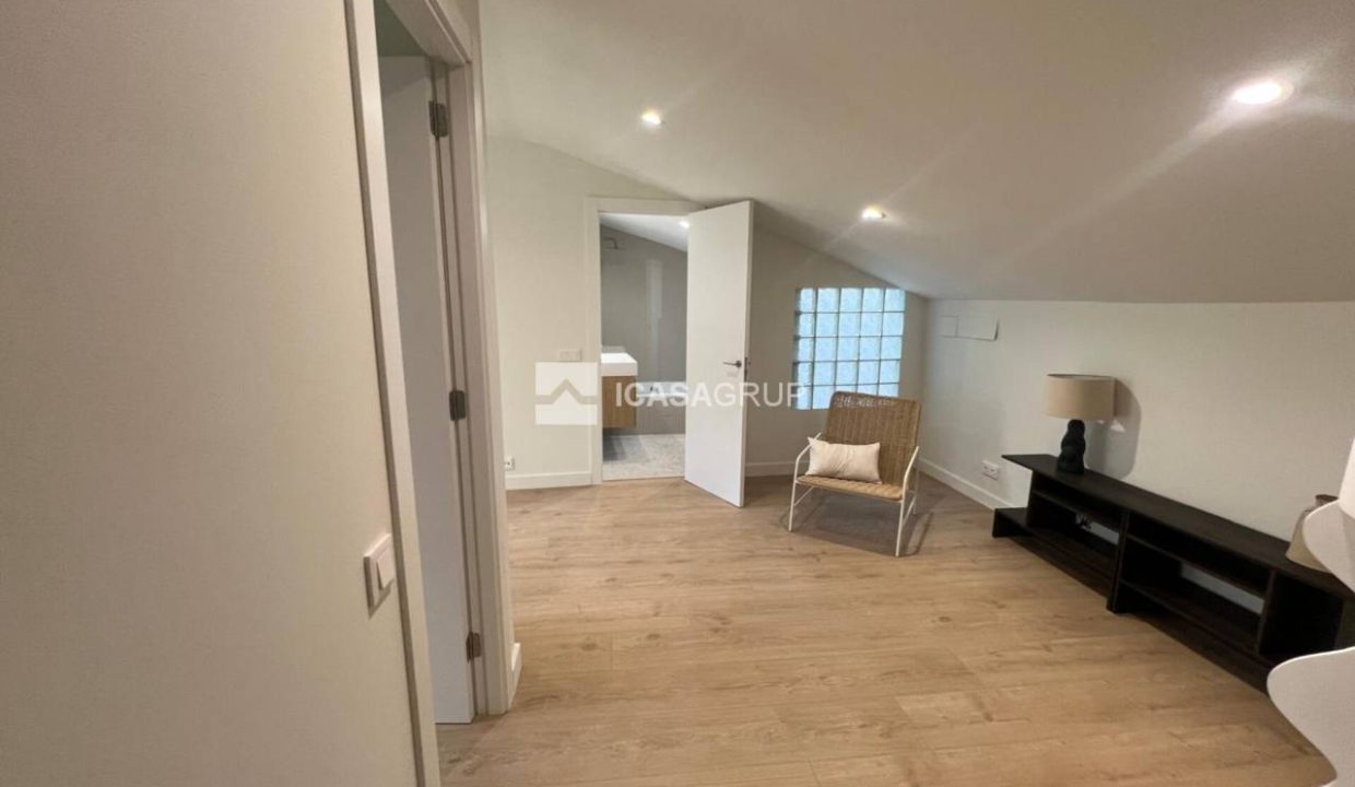 1168_59168538741_f1482723-958d-4ed5-b52f-eca3a93709fd