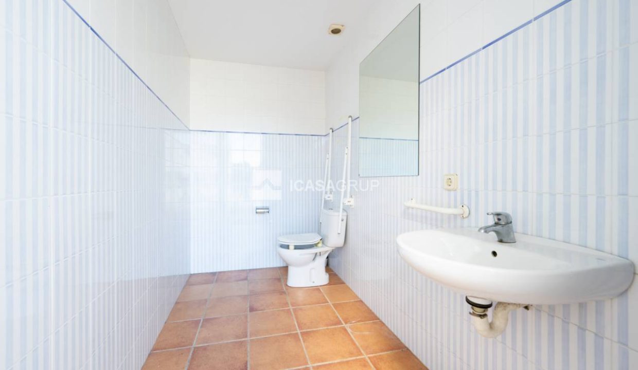 1168_60000892176_df82e22e-508d-4879-a1d6-bc50774991a2