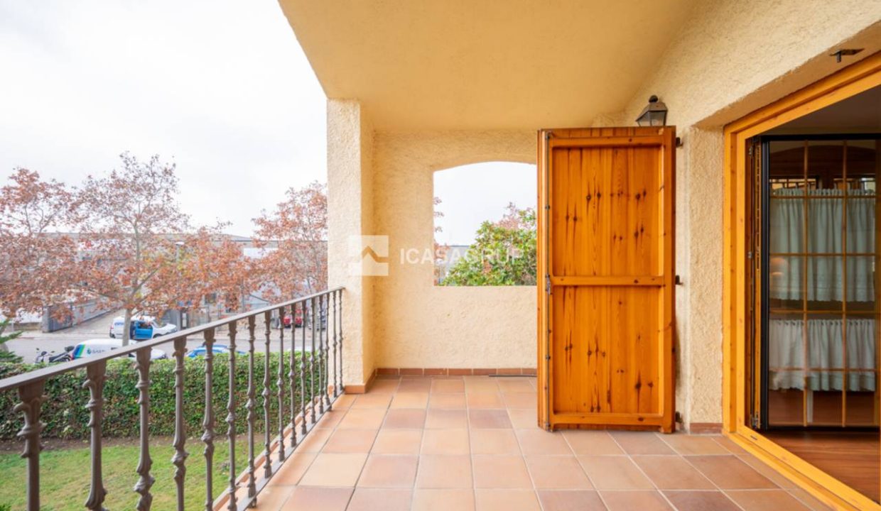 1168_60931843759_18139b05-301c-434d-b231-0c8f8ffaae7f