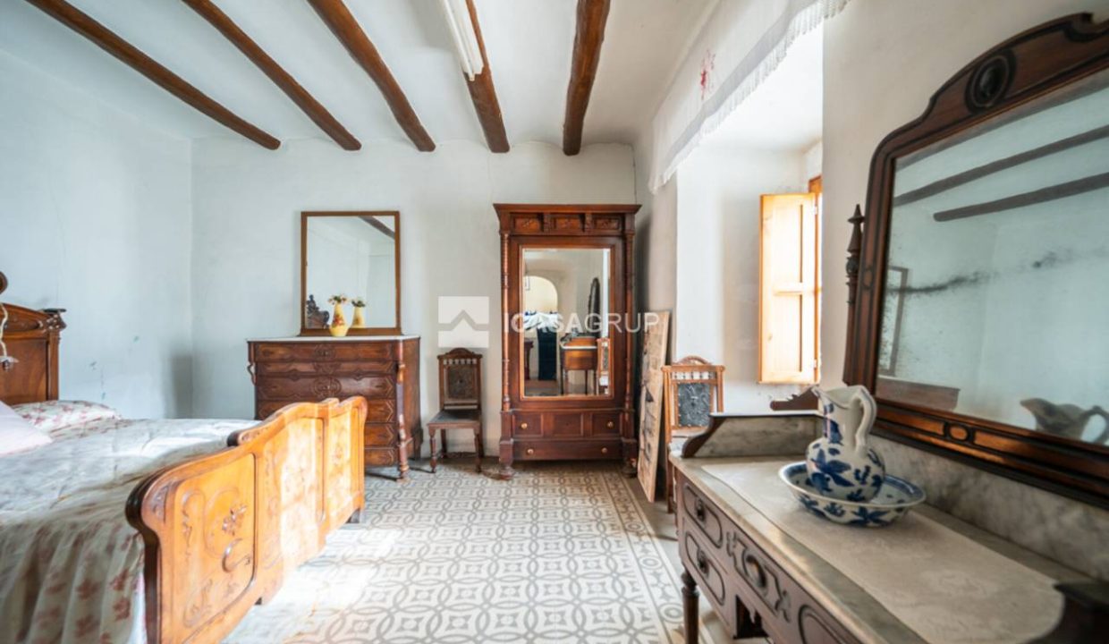 1168_60931843759_560268fe-93d6-4dbd-bde5-dceabc1f98ca