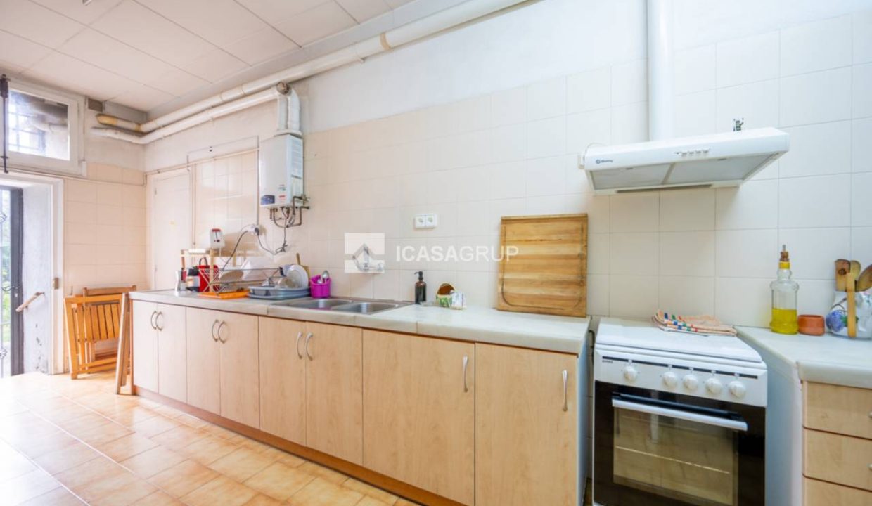 1168_60931843759_94332dbe-2a3a-416e-9954-e52d3c0068a8