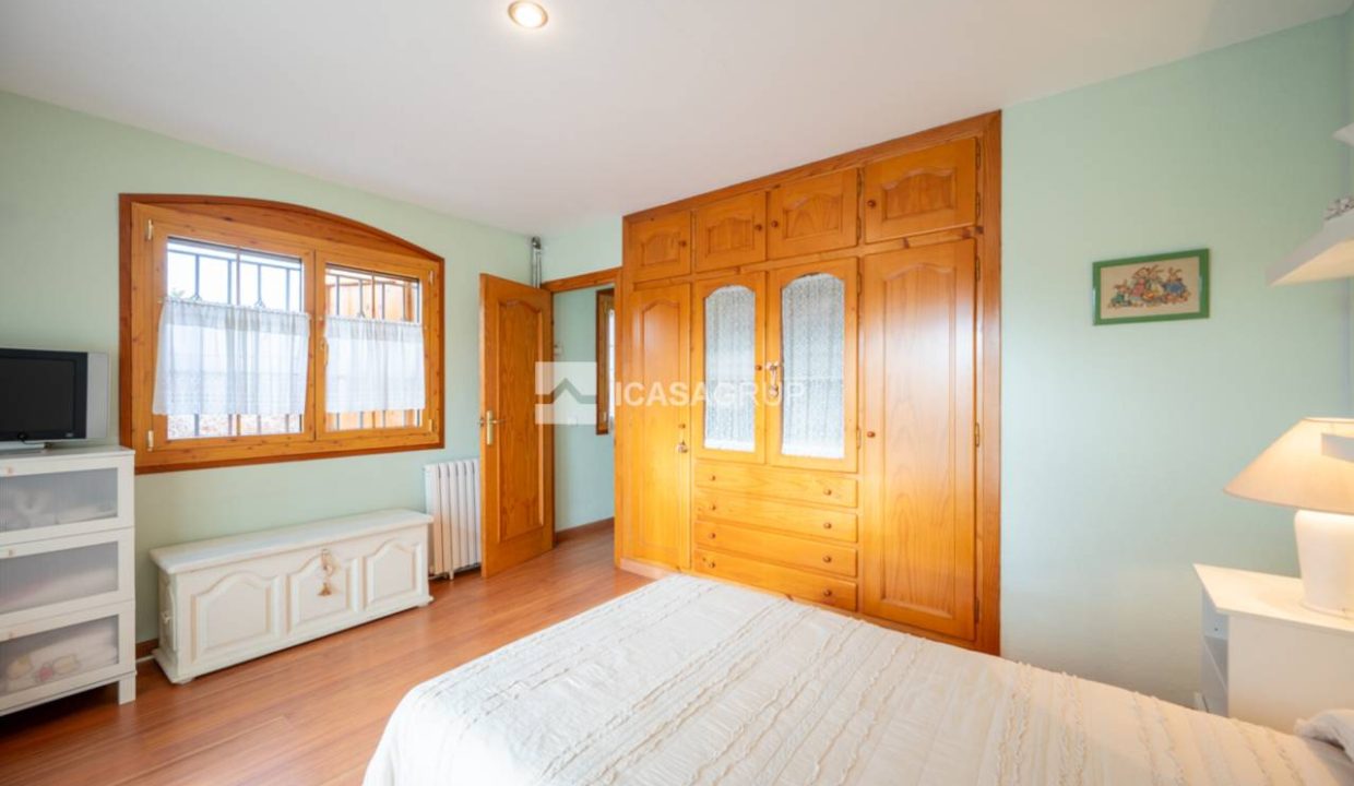 1168_60931843759_a9a00856-e98a-4ee6-9746-f20df41045ad