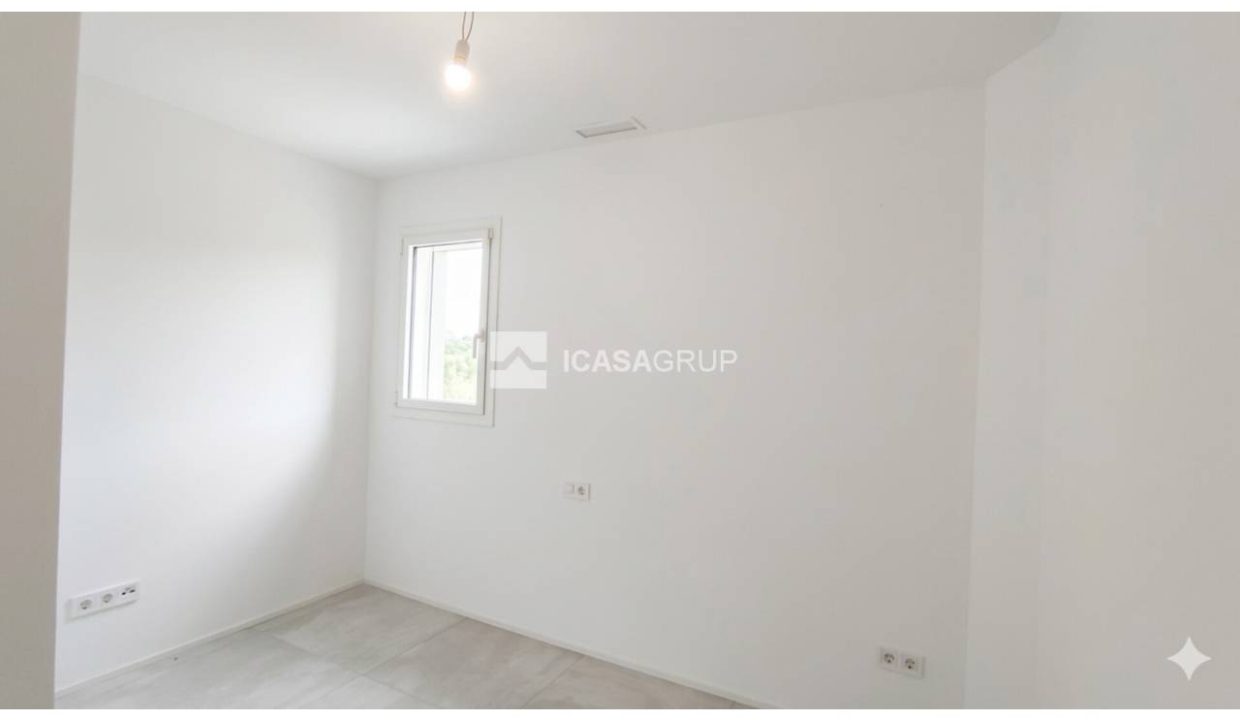 1168_62571540892_b983ca66-755f-46cc-be60-6aa249a8ffcf