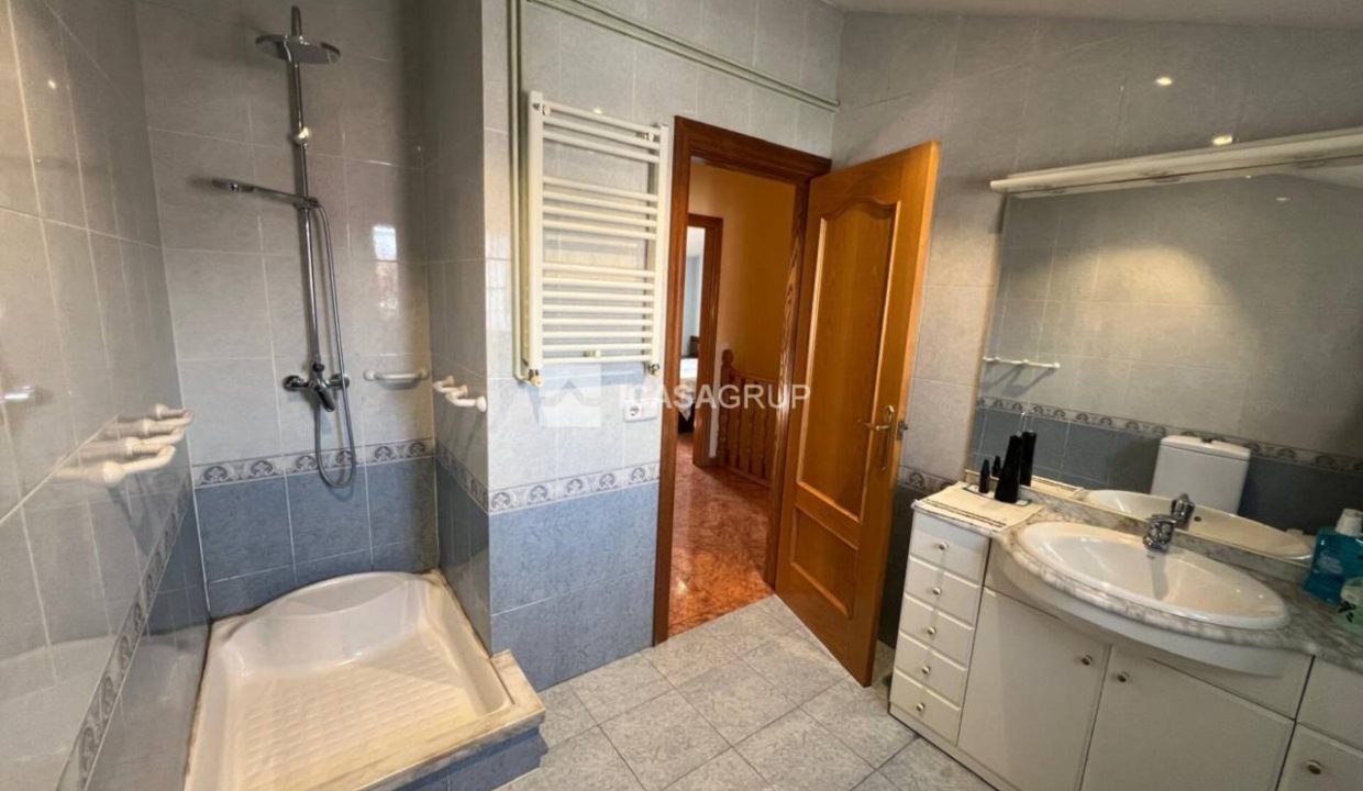 1168_62573344918_896d9789-bf4a-4633-b090-efcf779308ad