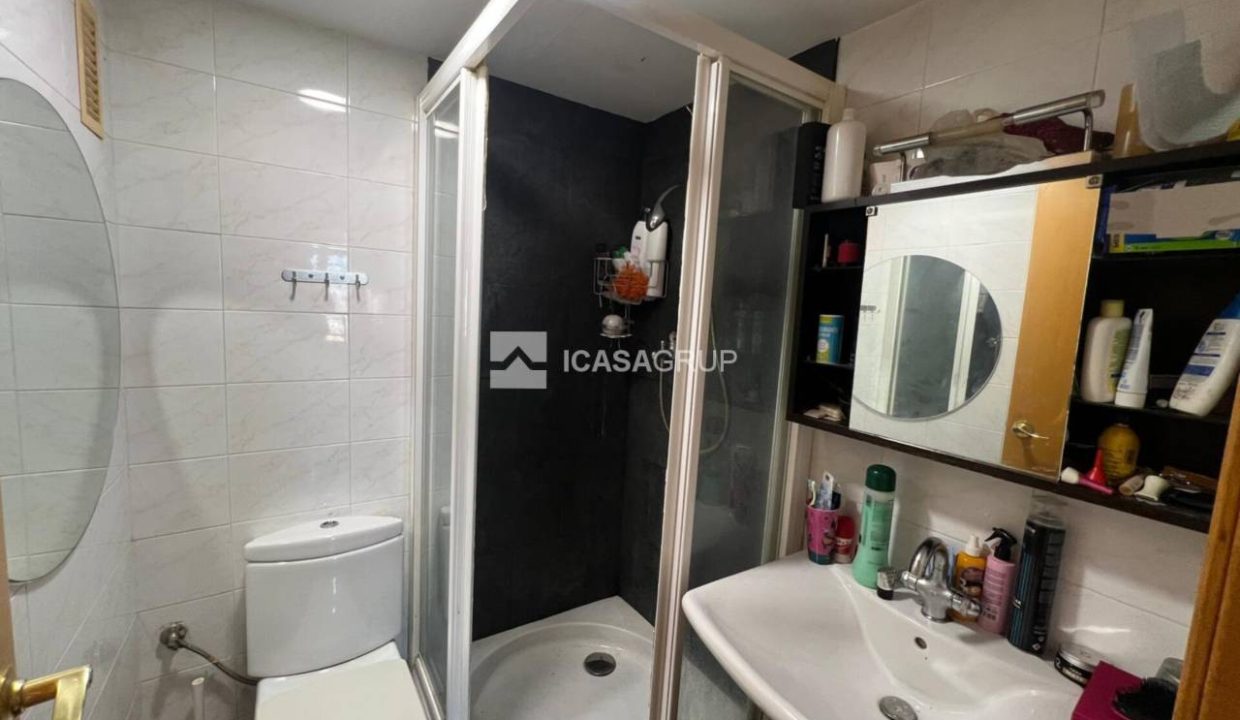 1168_62584957527_b965516b-46ec-42ed-acd7-51aa1282183d